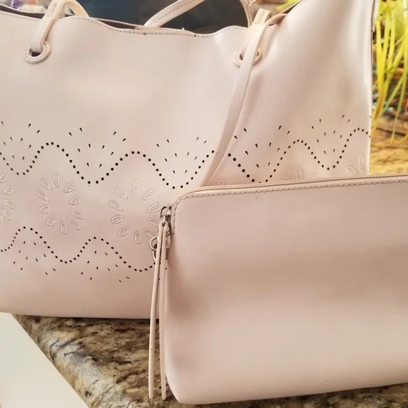 Blush leather purse hotsell